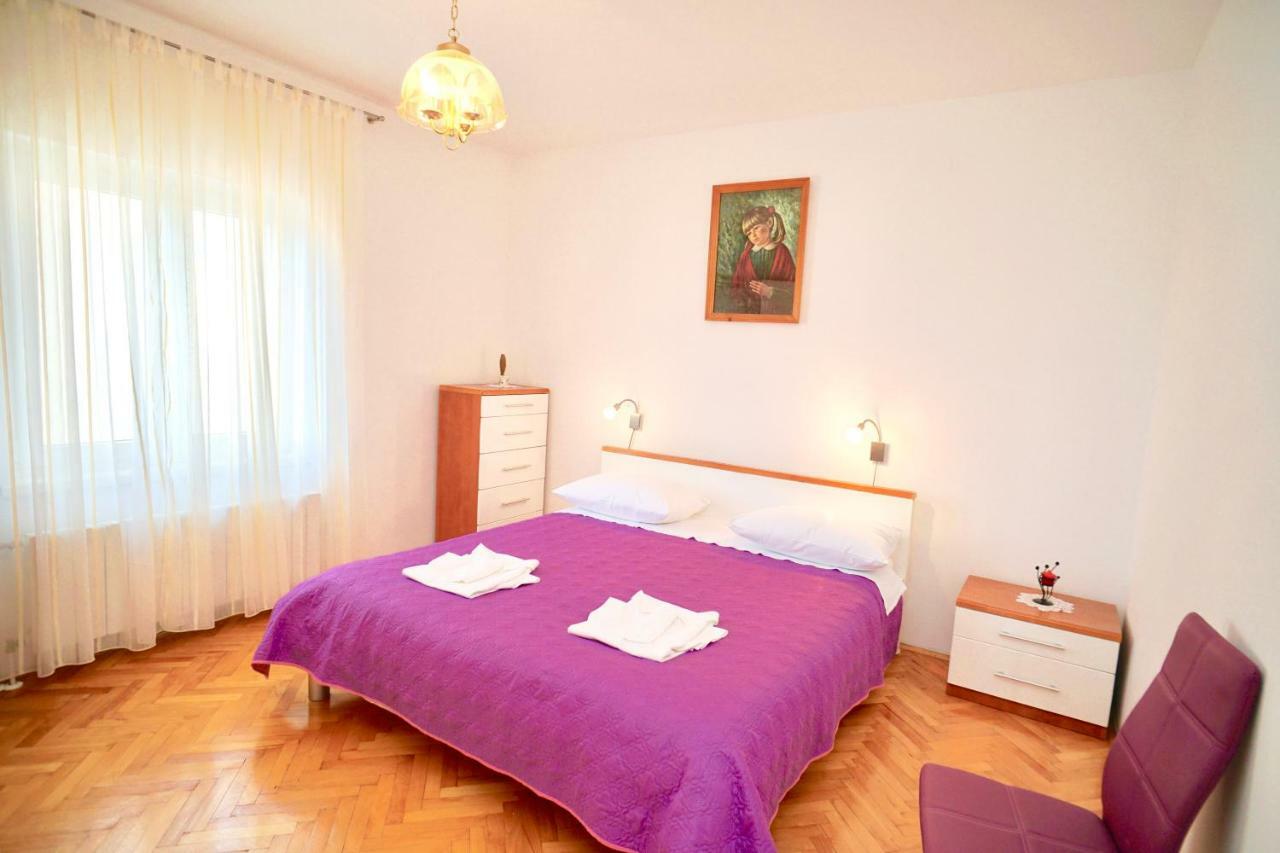 Отель House Mariposa Трогир Экстерьер фото